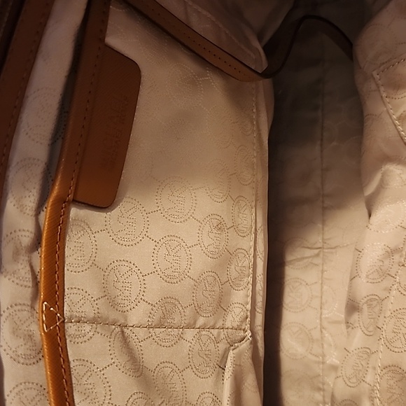 MICHAEL KORS HANDBAG - Picture 4 of 4